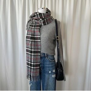 Wool Grey plaid scarf with fringe